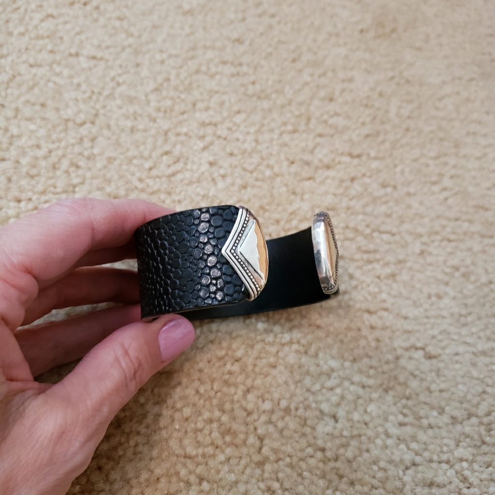 Silpada Sting Ray Cuff